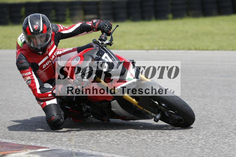 /Archiv-2024/29 12.06.2024 MOTO.CH Track Day ADR/Gruppe rot/67